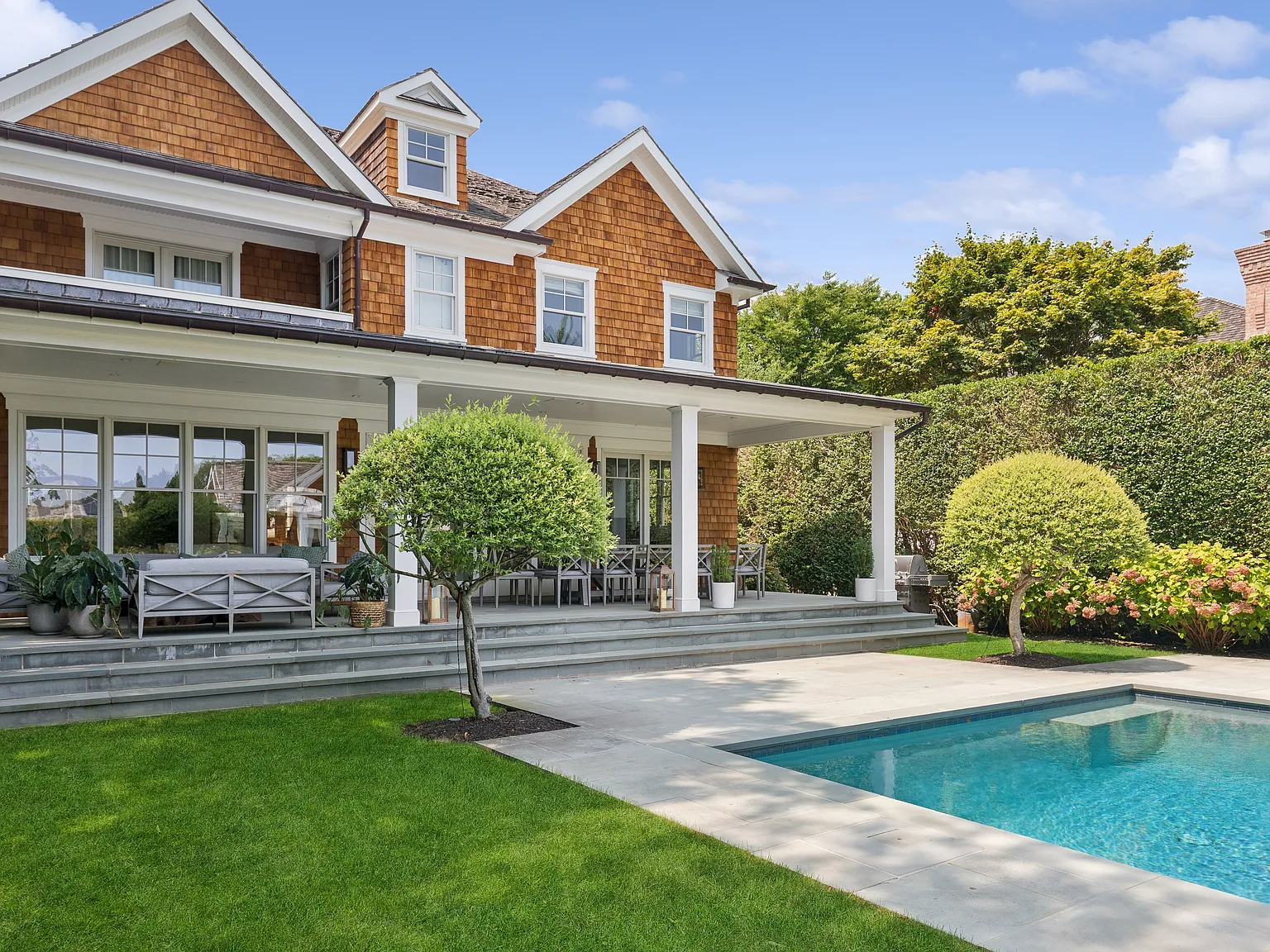 Southampton Village Off Season Rental — Photo 1