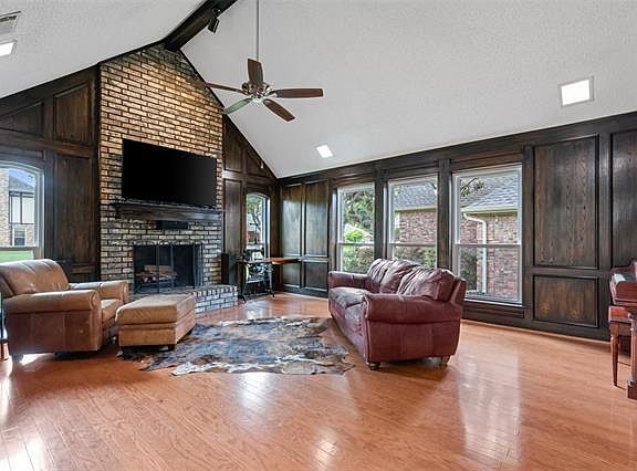 5th image of 3316 Eisenhower Ln