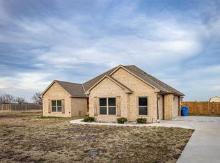 366 Mountain Ridge Dr, Lawton, OK 73507