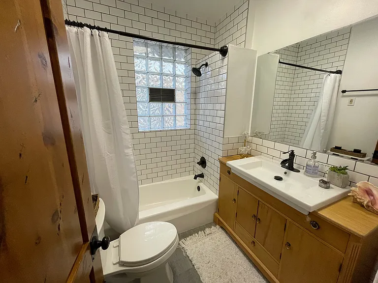 3345 N Gaylord St — Photo 7