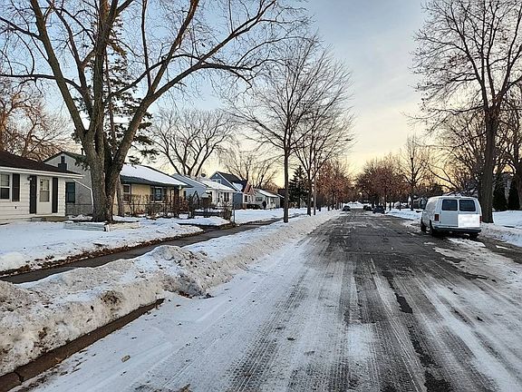 4th image of 4942 Thomas Ave N
