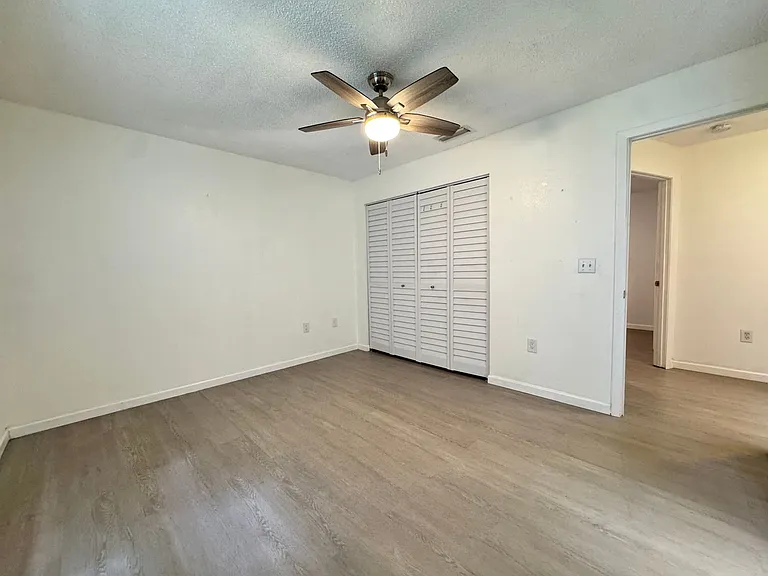 5368 Royal Palm Ave — Photo 10