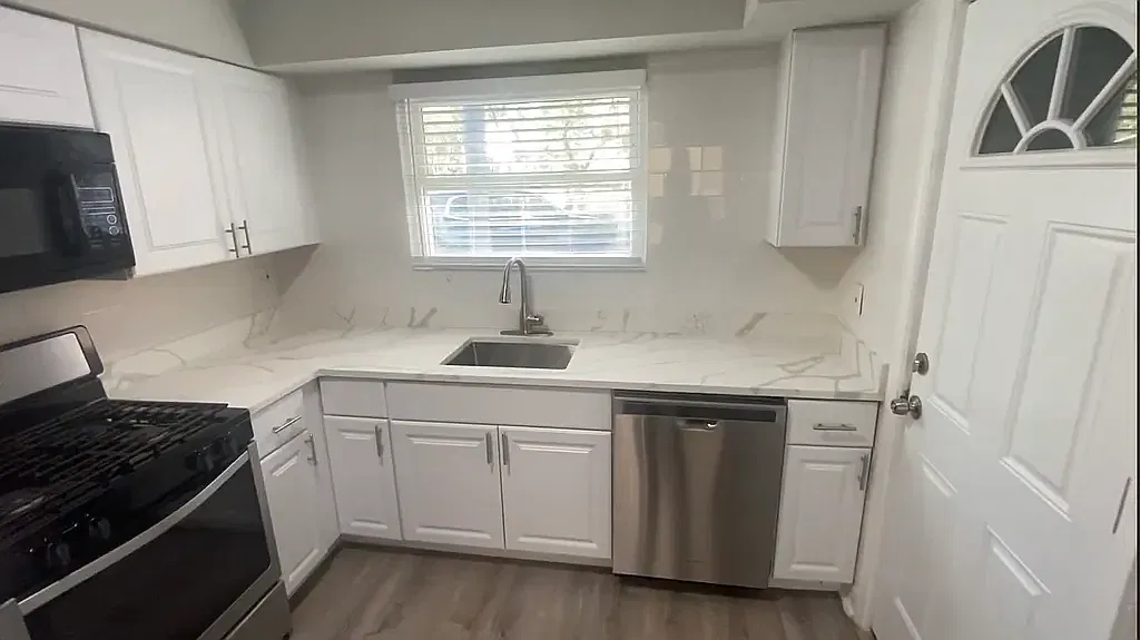 2 bed, $1,925 — Photo 1