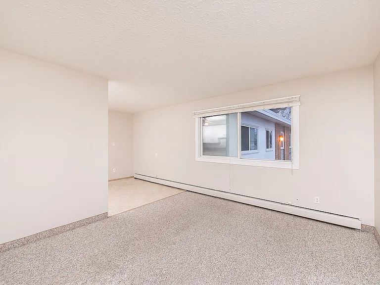 10640 108th St NW — Photo 9