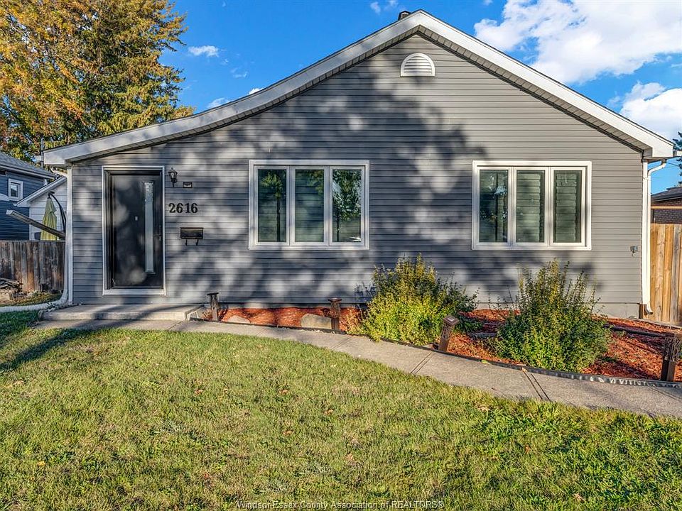 1st image of 2616 Tourangeau Rd