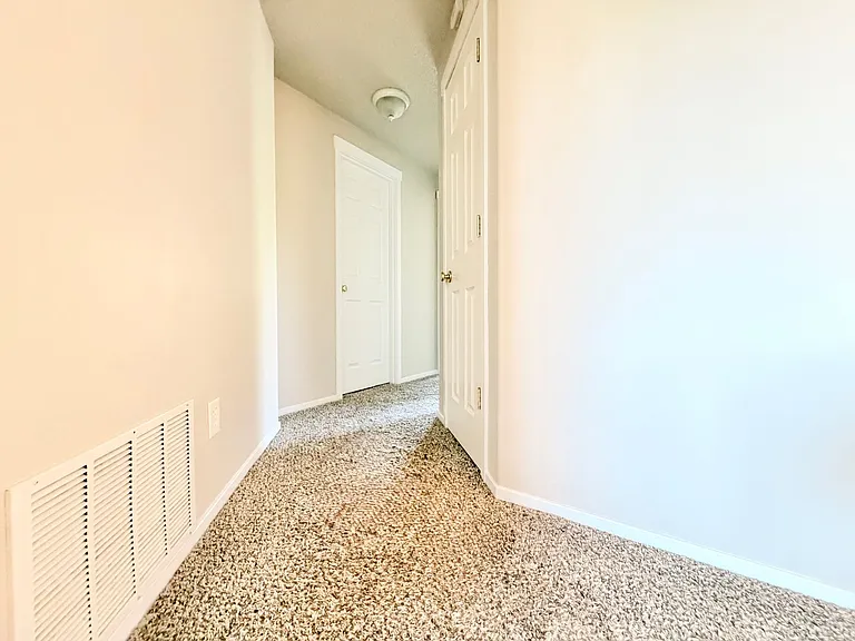 R0476 — Photo 13