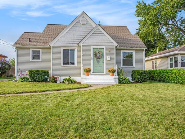 2108 Wrenwood St SW, Wyoming, MI 49519