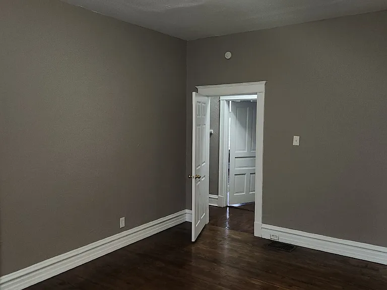 3442 Virginia Ave — Photo 9