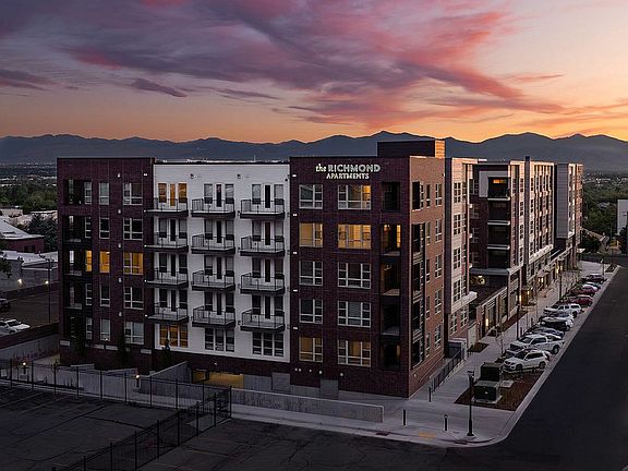 Studio, One-Bedroom, and Two-Bedroom Apartments in Millcreek