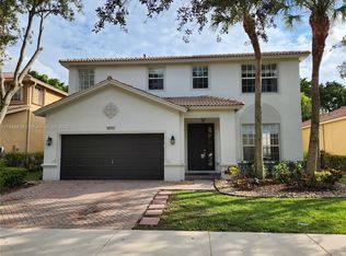 19282 Seneca Ave, Fort Lauderdale, FL 33332