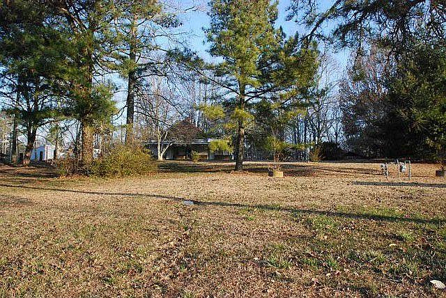 2nd image of 7741 Cumming Hwy