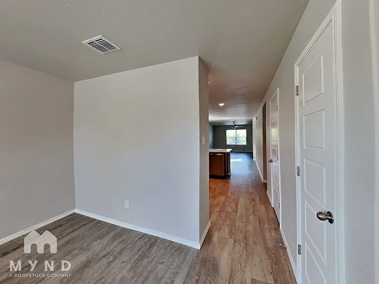 3704 Colemans Run — Photo 5