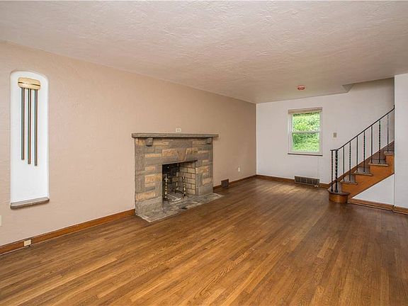 2nd image of 2401 Whited St