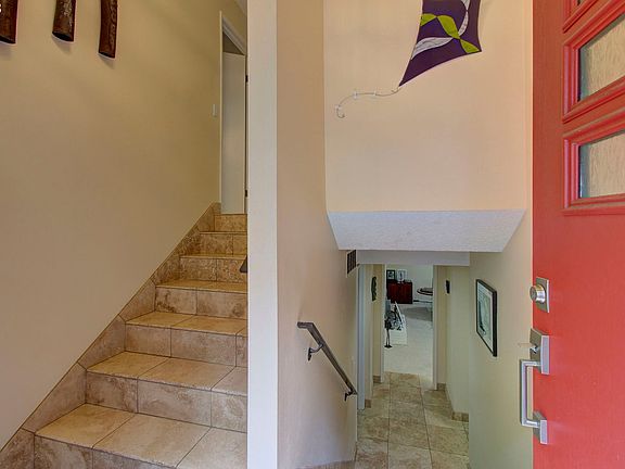 5th image of 13505 NE Regents Dr