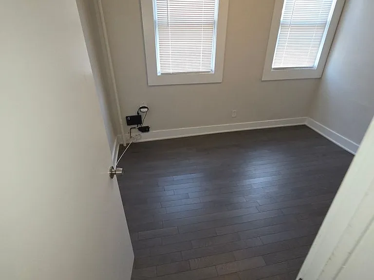 577 Jersey Ave — Photo 7