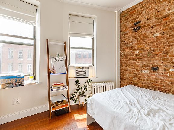 3rd image of 384 Broome St APT 3