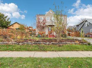 237 N Melrose Ave, Elgin, IL 60123