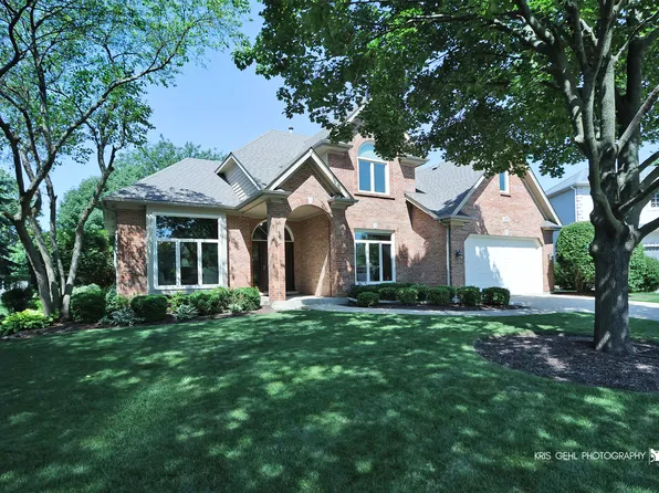898 Lakeridge Ct, Aurora, IL 60502