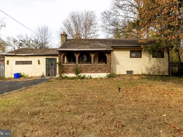 535 Princess Ave, Croydon, PA 19021