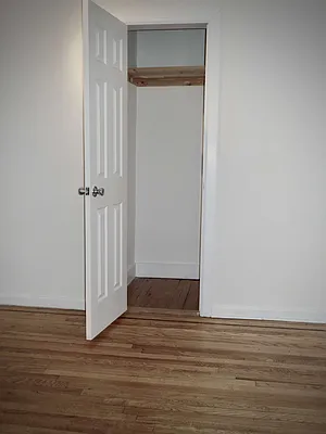 Rented by Albert Attias, LREB | media 17