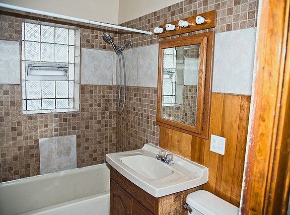 5th image of 1618 N 16th Ave