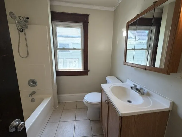768 Beardsley St — Photo 8