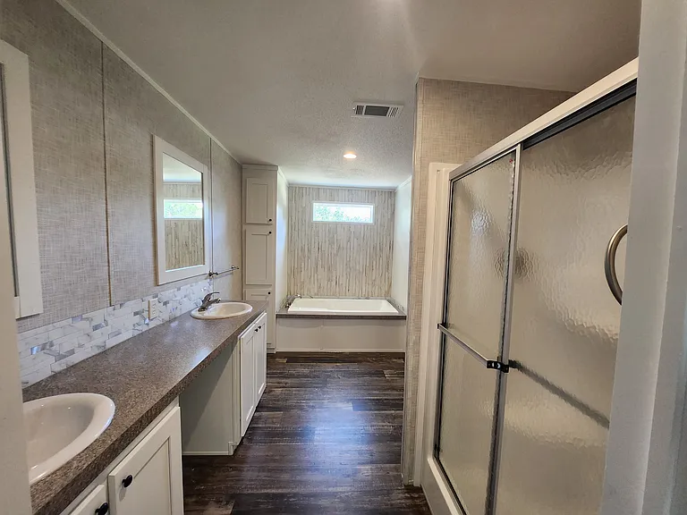 30408 Eastport Dr — Photo 7