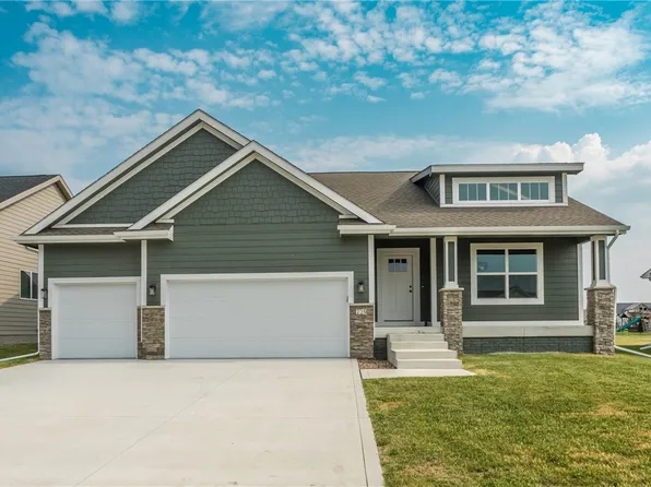 229 11th Ct NW, Bondurant, IA 50035