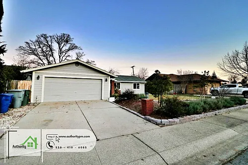 1947 Mary Lake Dr Photo 1