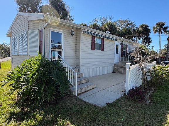 4th image of 6147 Ridgewood Ave #52