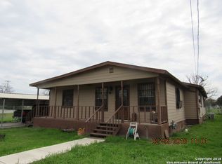1050 Barclay St, San Antonio, TX 78207
