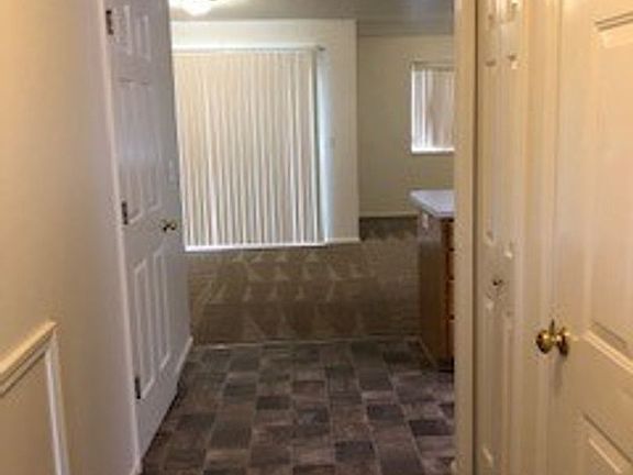 2nd image of 2609 S Cloverleaf Loop #2609