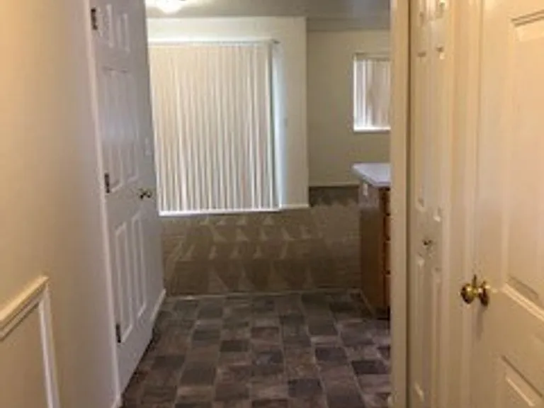 2609 S Cloverleaf Loop #2609 — Photo 2