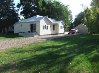 115 Butte Ave N, Center, ND 58530