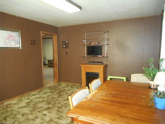3rd image of 276 McConnell St