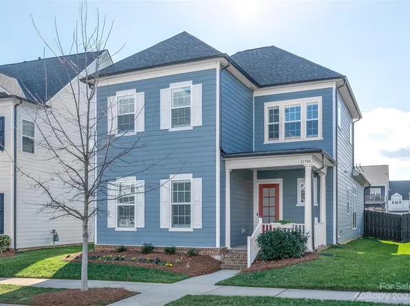 13706 Jacks Ln, Pineville, NC 28134