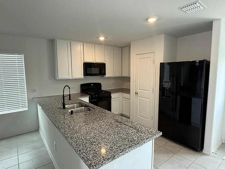 Arkoma Dr — Photo 7