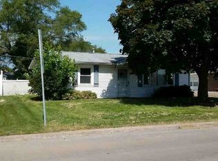 2308 10th St, Silvis, IL 61282