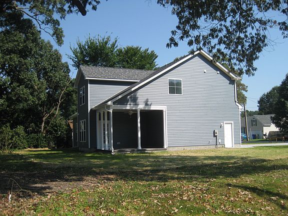 4th image of 319 Hicks Ave