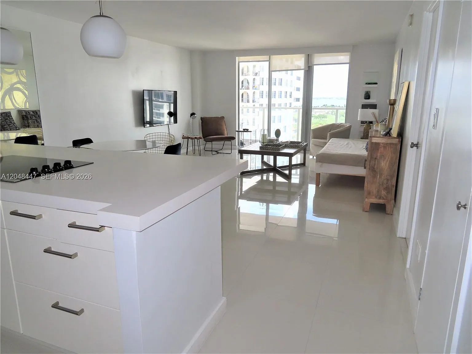 Arlen Beach Condo — Photo 1