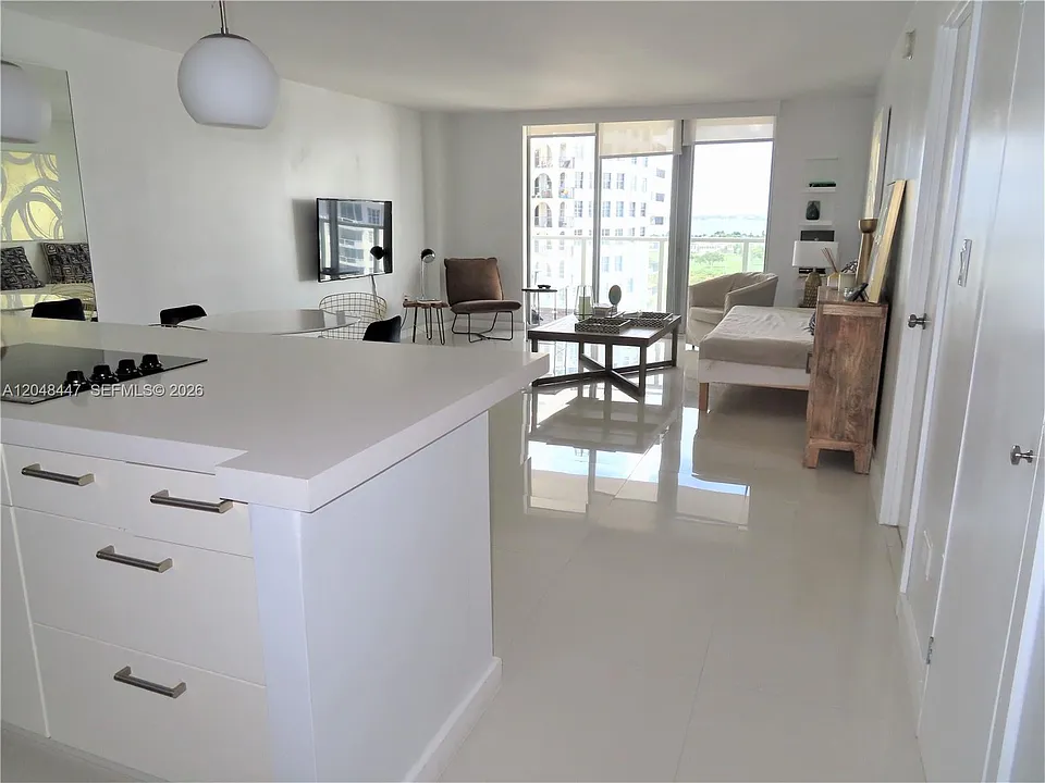 5701 Collins Ave #1703