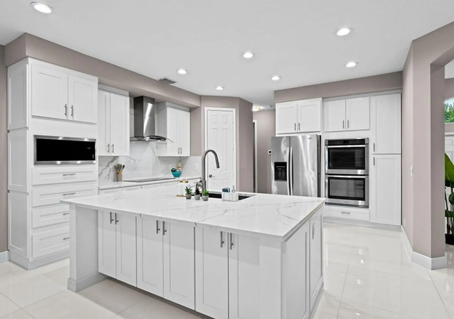9919 Royal Cardigan Way, West Palm Beach, FL 33411 - 6613 — Photo 3
