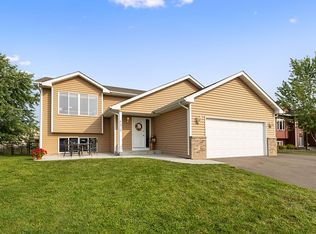 9710 42nd St NE, Saint Michael, MN 55376