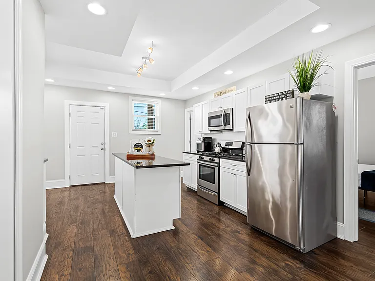 2179 Sheridan St #2 — Photo 6