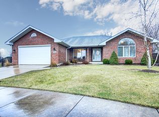 1316 Saint Charles Dr, Lockport, IL 60441
