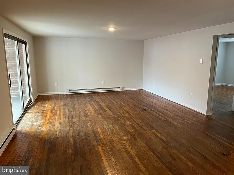 156 Tower Cir #2 — Photo 6