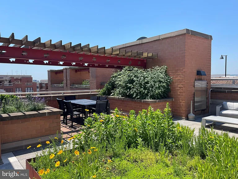 616 E St NW #711 — Photo 35