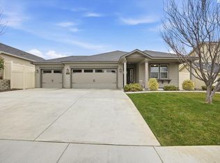 368 Wishkah Dr, Richland, WA 99352