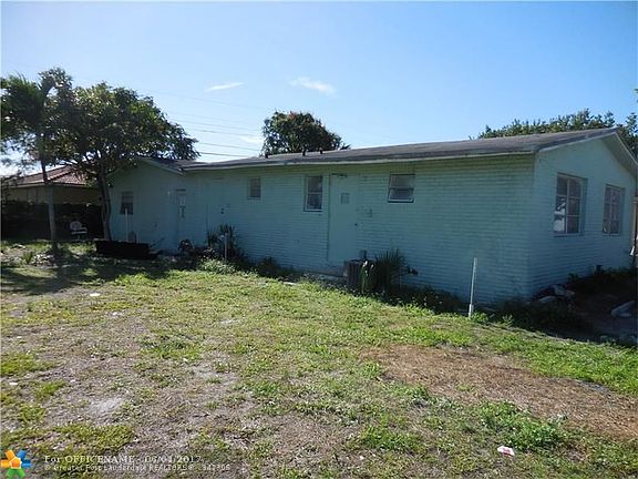4th image of 2890 NW 14th Ct