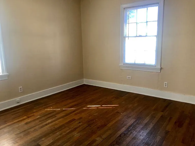 208 S 23rd Ave — Photo 3